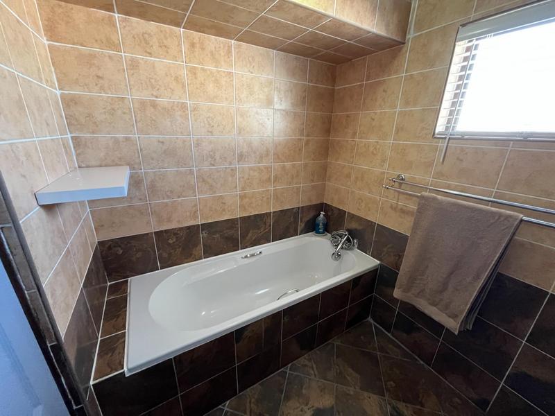 3 Bedroom Property for Sale in Dwarskersbos Western Cape